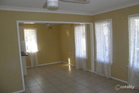 Property photo of 32 Palau Crescent Lethbridge Park NSW 2770