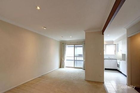 Property photo of 2/53 Sandford Street St Lucia QLD 4067