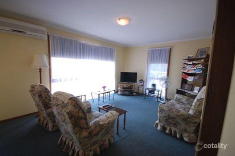 Property photo of 13 Conway Court Cranbourne VIC 3977
