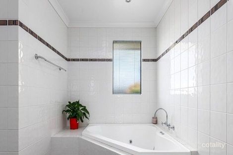 Property photo of 7 Cusworth Drive Glen Iris WA 6230
