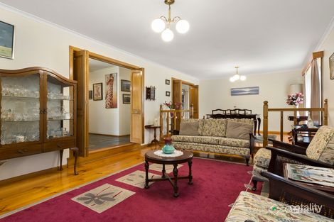 Property photo of 51 Clovelly Drive Craigieburn VIC 3064