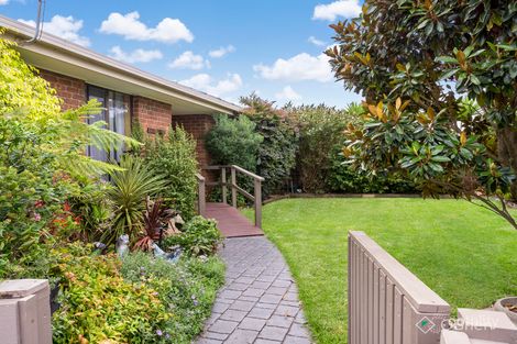 Property photo of 51 Clovelly Drive Craigieburn VIC 3064