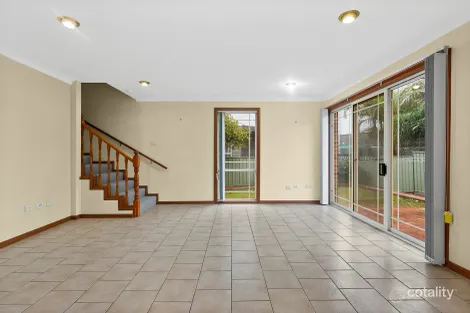 Property photo of 1/2 Northview Terrace Figtree NSW 2525