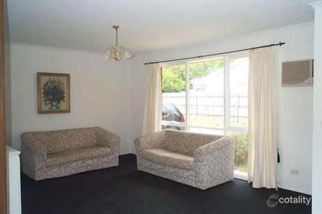 2/137 Cairns Rd, Hampton Park, VIC 3976