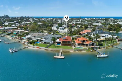 Property photo of 32 Aroona Avenue Buddina QLD 4575