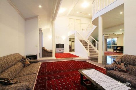 Property photo of 30 Karingal Way Thomastown VIC 3074