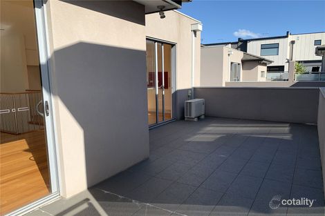 Property photo of 2/250 Pascoe Vale Road Essendon VIC 3040