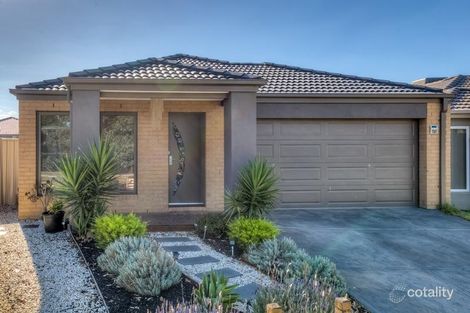 Property photo of 70 Fantail Way Brookfield VIC 3338