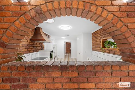 16 Hickory Ave, Kin Kora, QLD 4680