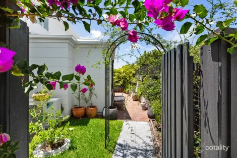 Property photo of 1/10 Lime Crescent Caloundra West QLD 4551