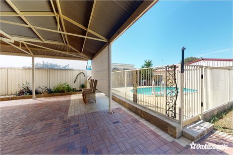 Property photo of 5 Karri Court Broadwater WA 6280