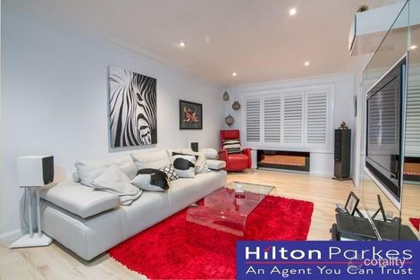 Property photo of 25 Annabelle Crescent Kellyville NSW 2155