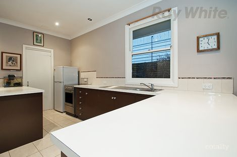 Property photo of 2/23 Lusher Road Croydon VIC 3136