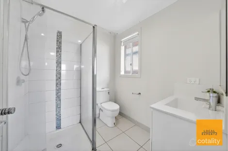 Property photo of 38 Marble Drive Cobblebank VIC 3338