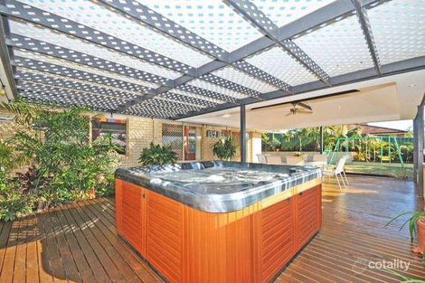 22 Castlegate Way, Woodvale, WA 6026