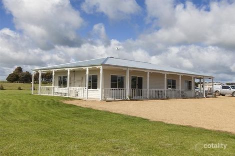 Property photo of 35 Murray Road Lake Bolac VIC 3351