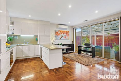 Property photo of 2/575 Warrigal Road Bentleigh East VIC 3165