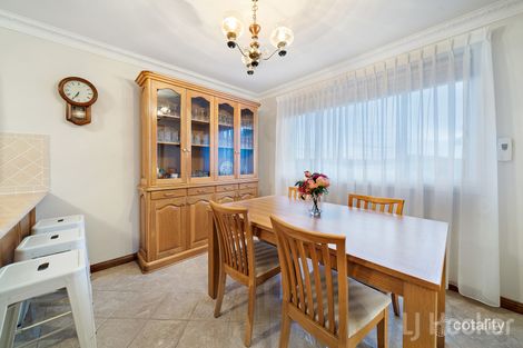 Property photo of 40 Bungendore Road Queanbeyan East NSW 2620