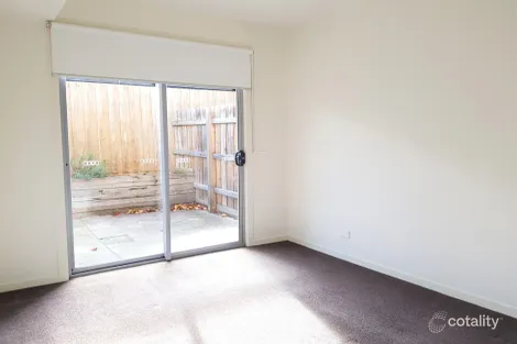 Property photo of 11/30 Lillimur Road Ormond VIC 3204