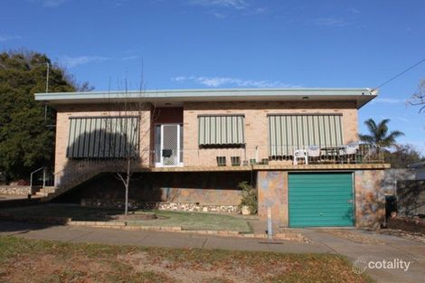 17 Northcott Pde, Mount Austin, NSW 2650