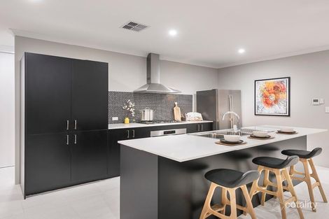 92 Orange St, Kwinana Town Centre, WA 6167