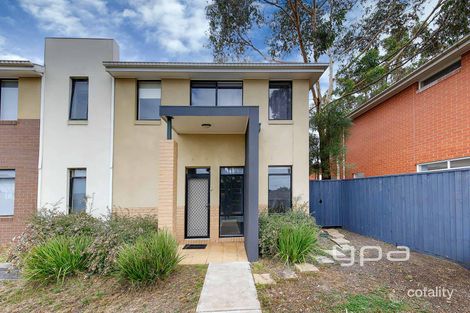 Property photo of 75 Ravenhill Boulevard Roxburgh Park VIC 3064
