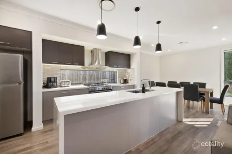 Property photo of 6 Orchard Street Warriewood NSW 2102