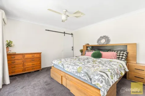 Property photo of 34 Cowan Crescent Emerald QLD 4720