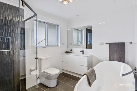 Property photo of 32 Thurston Crescent Corrimal NSW 2518
