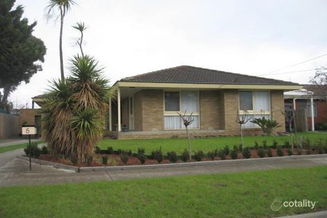 5 Goodwood Cres, Gladstone Park, VIC 3043