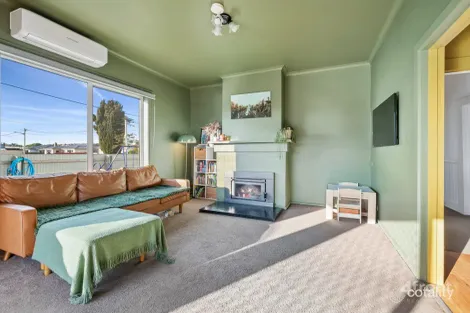 Property photo of 22 Elizabeth Street Devonport TAS 7310