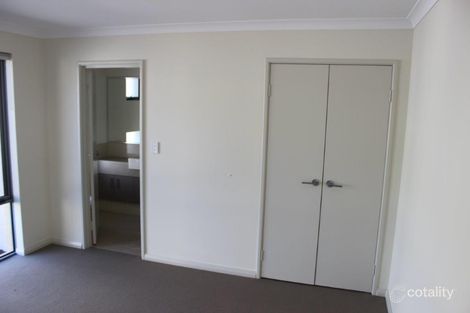 Property photo of 4/3 Spring Avenue Midland WA 6056
