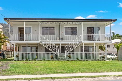Property photo of 40 Coral Esplanade Cannonvale QLD 4802