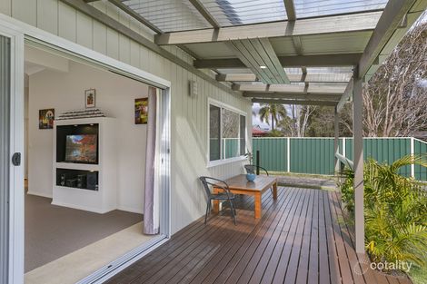 Property photo of 1/17 Shamrock Drive Berkeley Vale NSW 2261