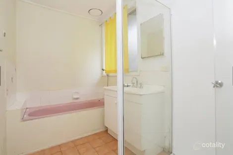 Property photo of 7 Risdon Drive Notting Hill VIC 3168