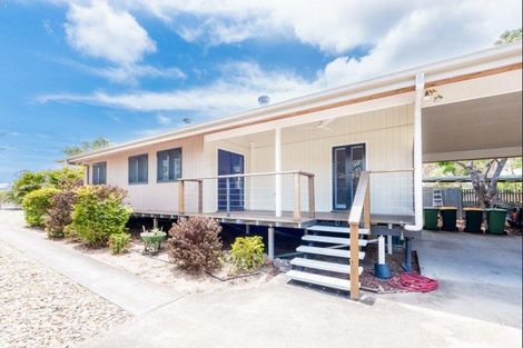 1/227 Slade Point Rd, Slade Point, QLD 4740