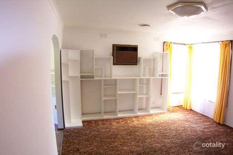 Property photo of 6 Grantham Parade St Albans VIC 3021