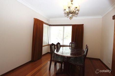 Property photo of 32 Mulhall Drive St Albans VIC 3021