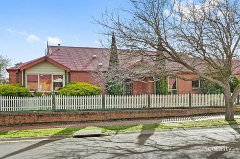 6 Balmoral Dr, Ballarat East, VIC 3350