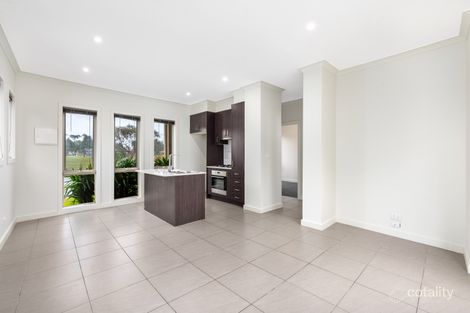 Property photo of 1/20 Reefton Court South Morang VIC 3752