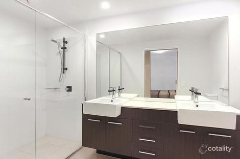 Property photo of 1801/25-31 East Quay Drive Biggera Waters QLD 4216