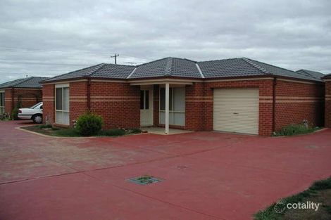 Property photo of 2/86 Purchas Street Werribee VIC 3030