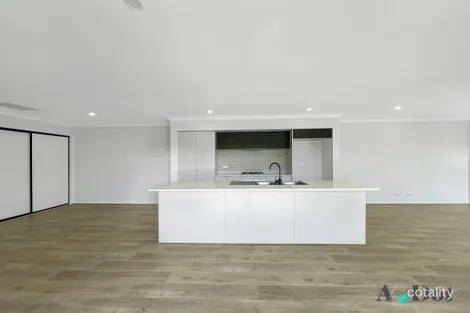 Property photo of 9 Redmill Terrace Cranbourne East VIC 3977