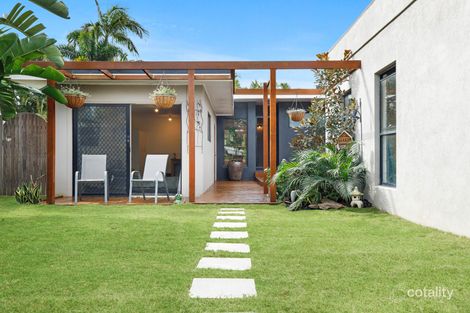 Property photo of 26 Naranga Avenue Broadbeach Waters QLD 4218