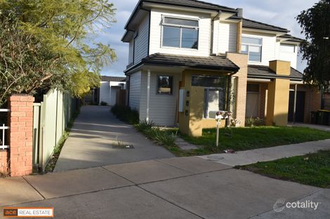 2/135 Railway Ave, Laverton, VIC 3028