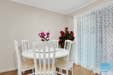 Property photo of 73 Stevenage Crescent Deer Park VIC 3023