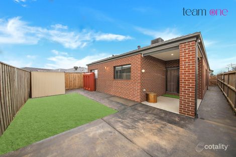 Property photo of 43 Taradale Crescent Fraser Rise VIC 3336