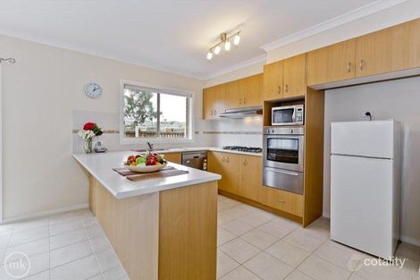 Property photo of 10 Tregowan Place Doreen VIC 3754
