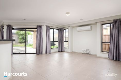 Property photo of 11 Springmount Street Cranbourne North VIC 3977