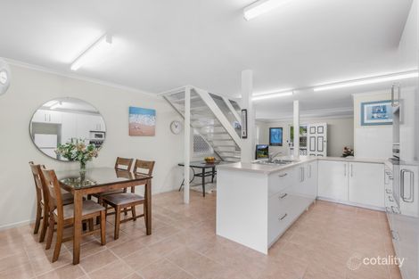 Property photo of 19 Pansy Street Wynnum QLD 4178